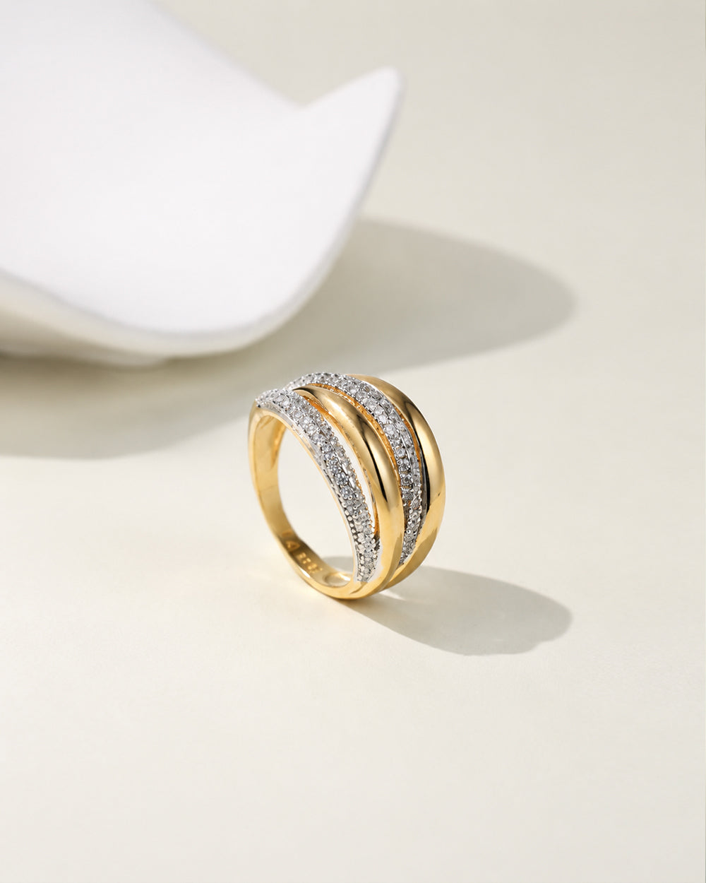 Intertwined CZ Ring