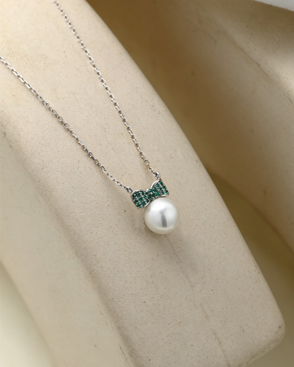 Rhodium Plated Shell Pearl CZ Pendant Necklace
