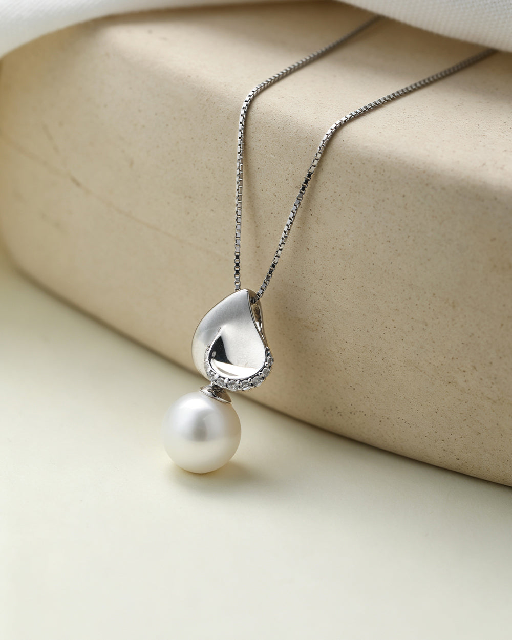 Rhodium Plated Pearl & CZ Pendant Necklace