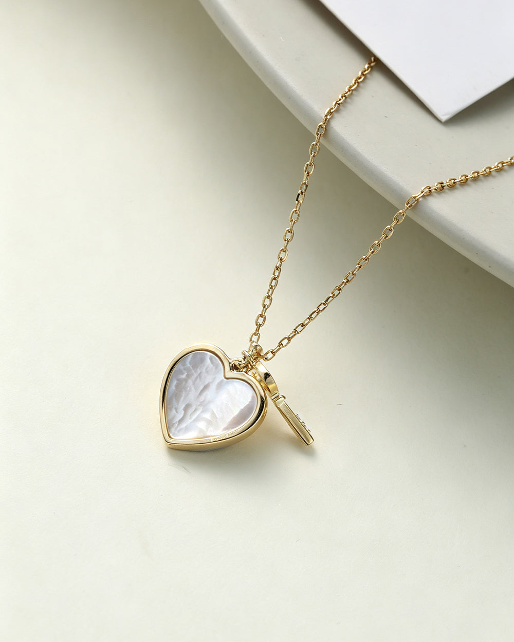 14K Gold Plated Shell Pendant Necklace