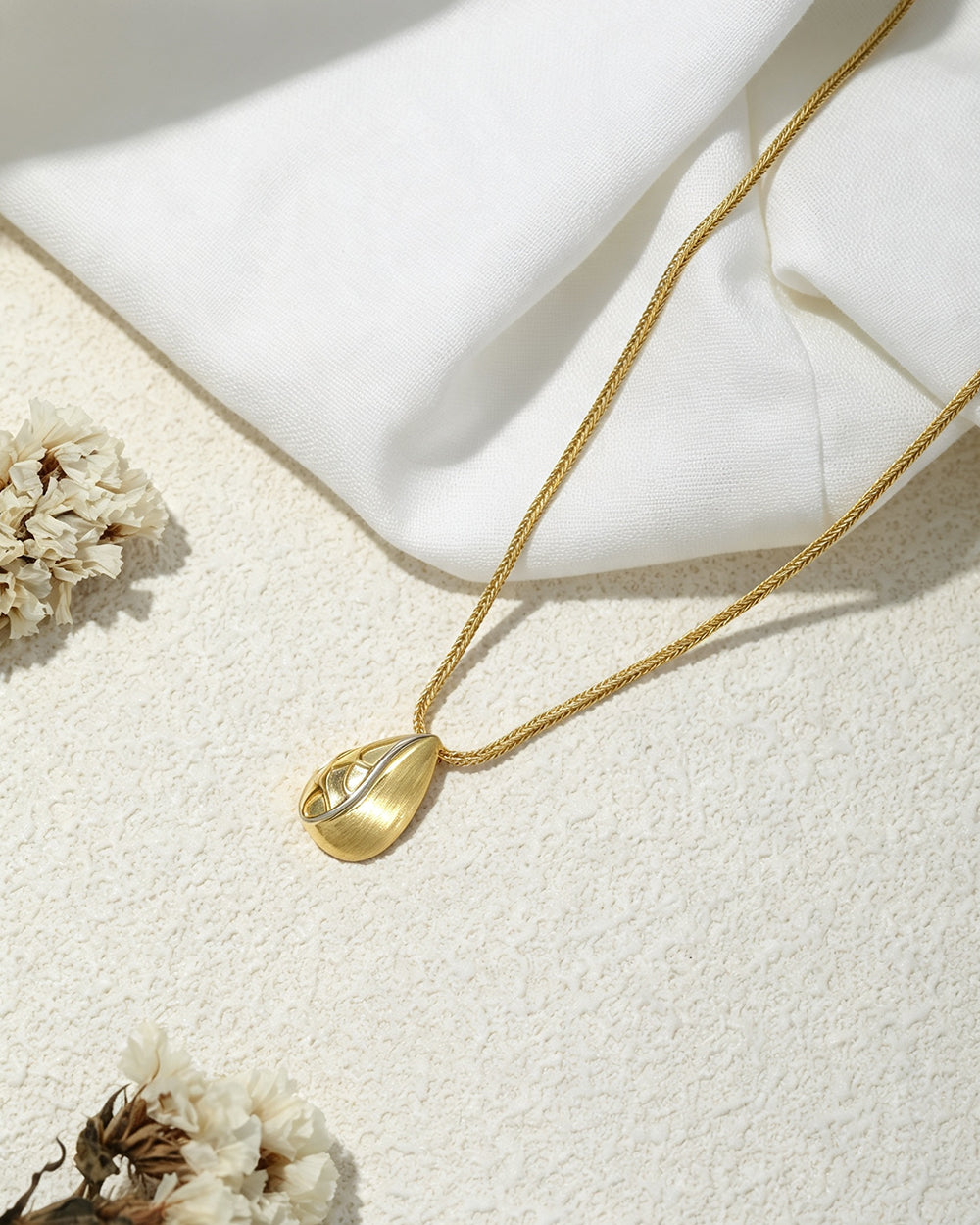 18K Gold Plated Brush Teardrop Pendant Necklace