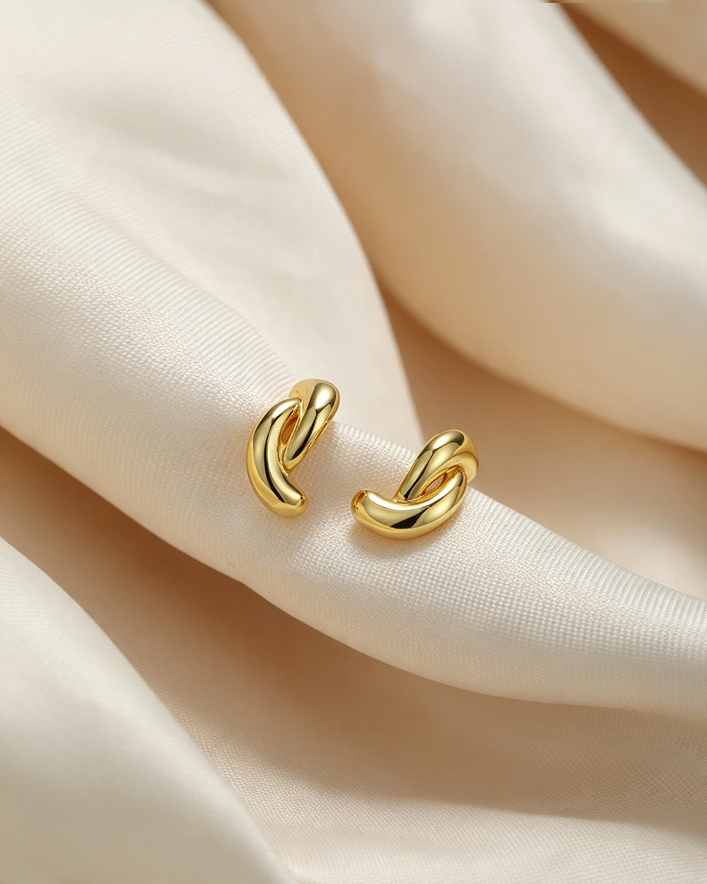 Interlock Link Hoop Earrings
