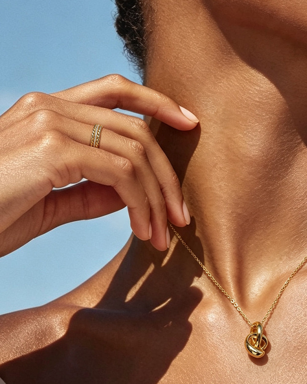 Lira Twist Pave Ring