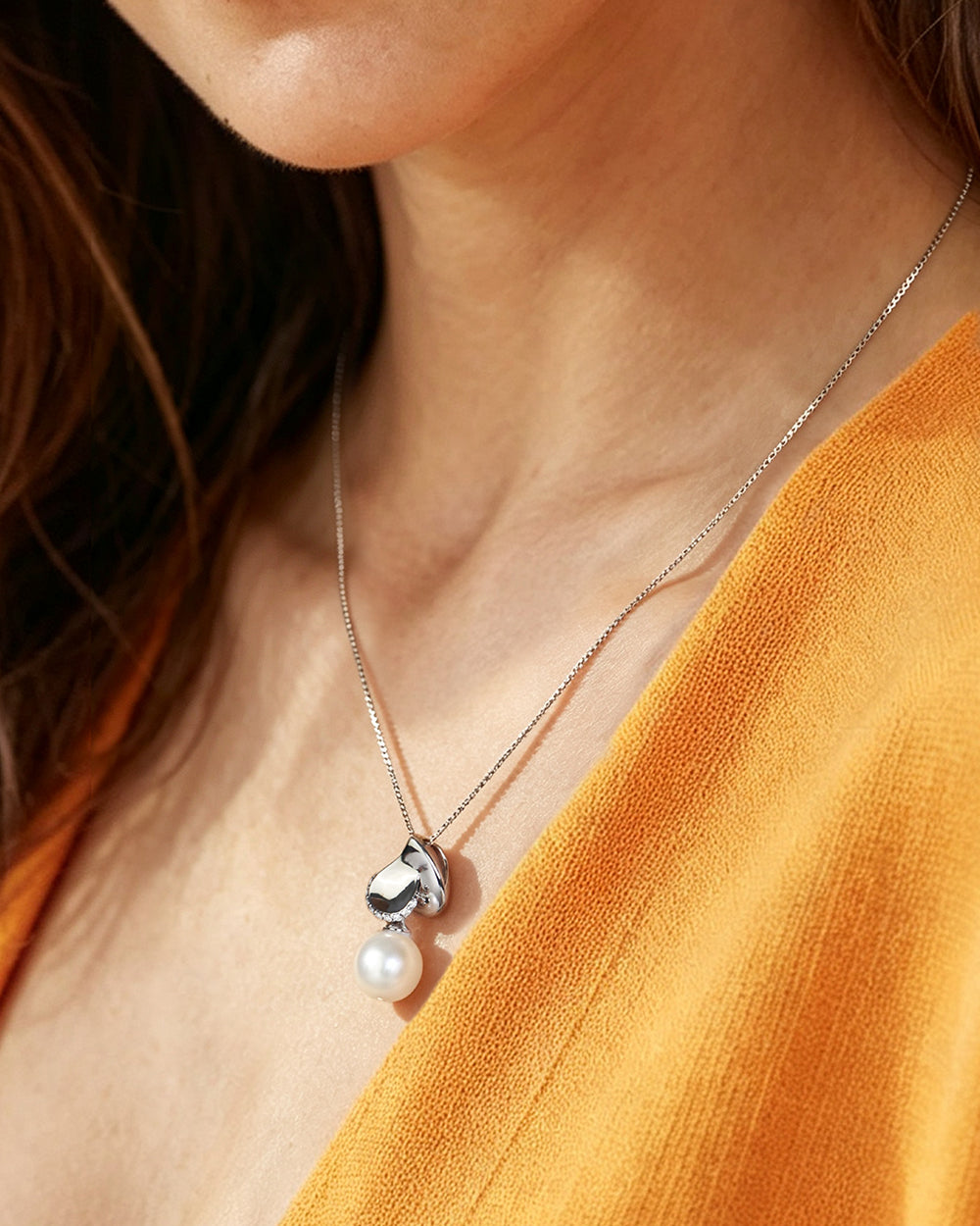 Rhodium Plated Pearl & CZ Pendant Necklace