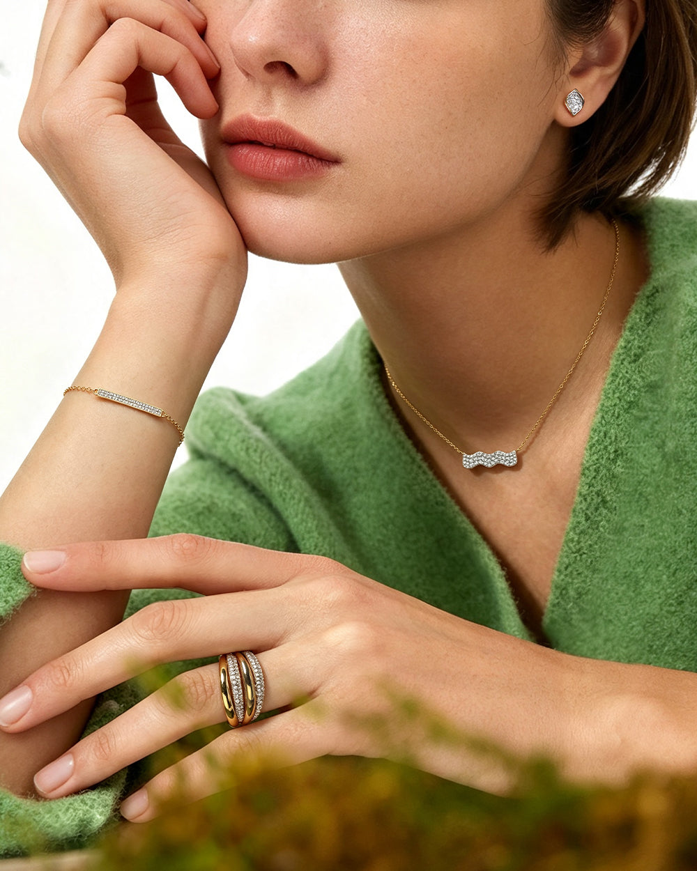 Intertwined CZ Ring