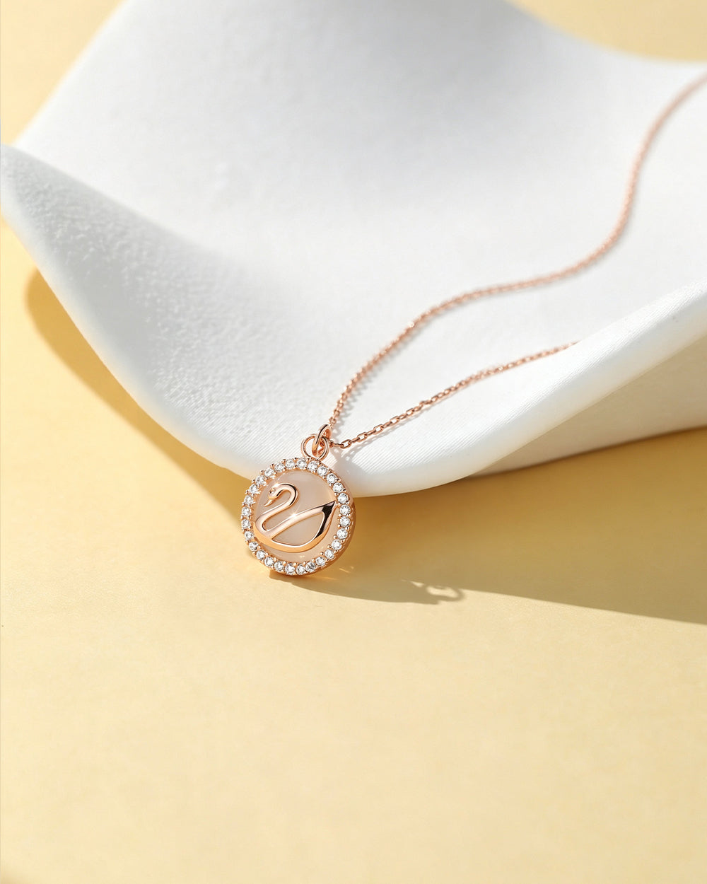 Rose Gold Plated CZ Circle Pendant Necklace